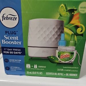 Febreze Plug Scent Booster with Gain - Green and White